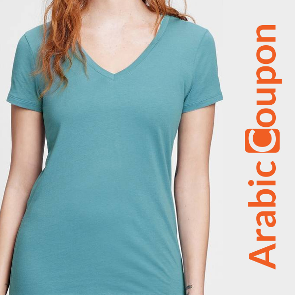 Favorite V-Neck T-Shirt - GAP Women's looks at best price